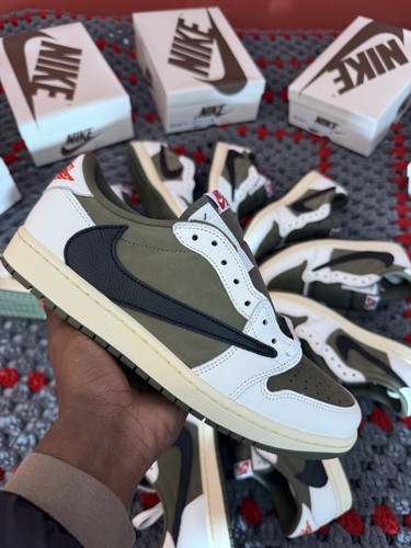 Travis Scott Jordan 1 Low Medium Olive