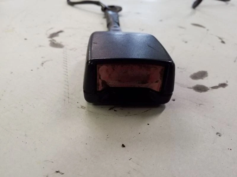 Hebilla de cinturón de seguridad delantero izquierdo del conductor | Se adapta a Geo Metro 1996-2001 Foto 4 de 4