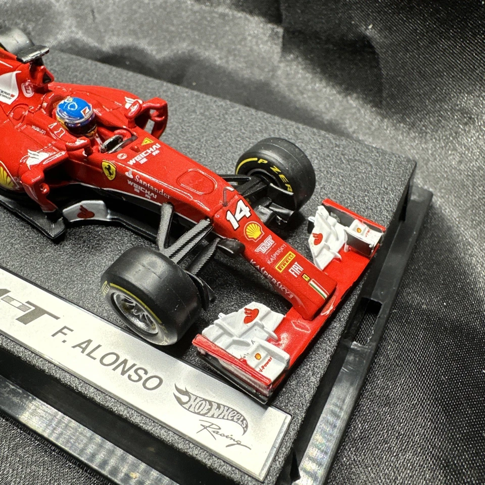 Ferrari 2014 escaso 2014 Hot Wheels 1/43 Fernando Alonso se envía desde EE. UU. F14-T Foto 4 de 4