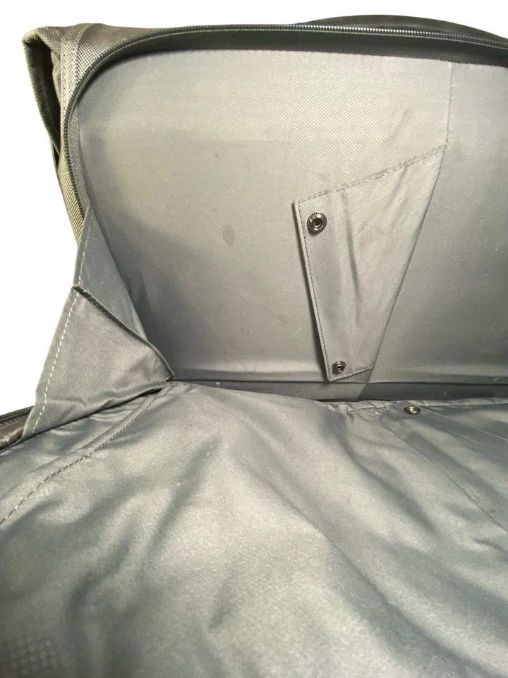 TUMI Alpha 2 2203BCG2E Grey Carry-On 4-Wheel - Preowned w/ Interior Tears & Wear - Image 4 of 4