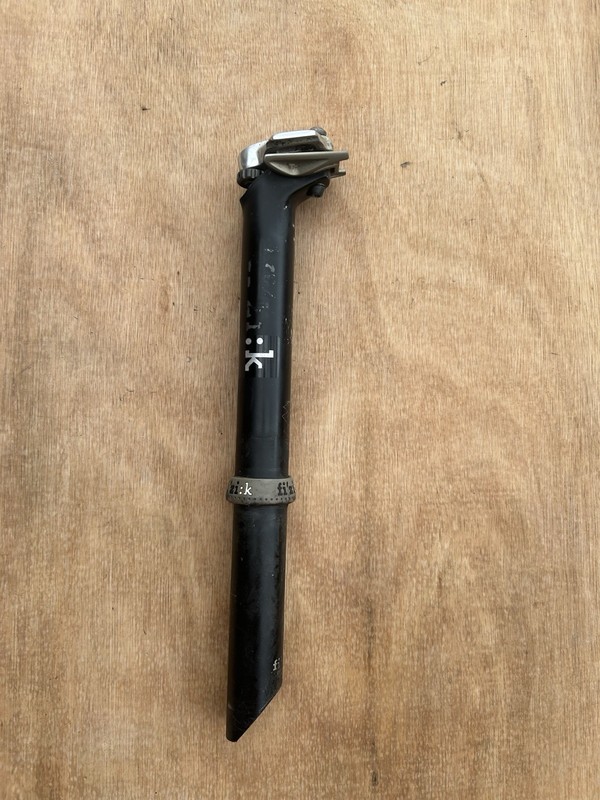 Fizik Cyrano Seatpost 330MM/31.6MM, Black Aluminium Used Condition