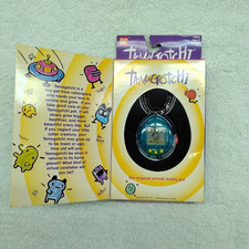 1997 Bandai Tamagotchi Virtual Pet Blue H1800