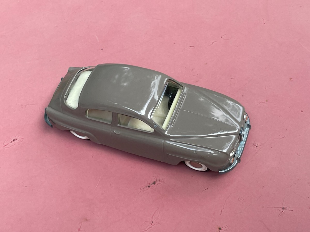 Miniature Tekno Saab 96, échelle 1/43, Couleur Rare (gris Chaud), Très Bon état, Danemark