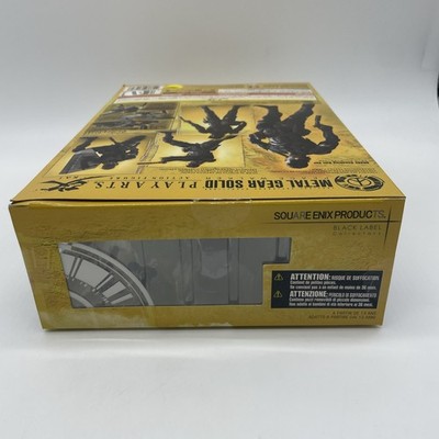 Play Arts Kai Metal Gear Solid Peace Walker Snake Sneaking Suit
