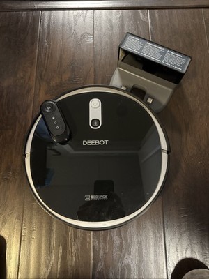 Deebot DS36 Ecovac - Great For Parts - Charger Works - Remote Works As Well