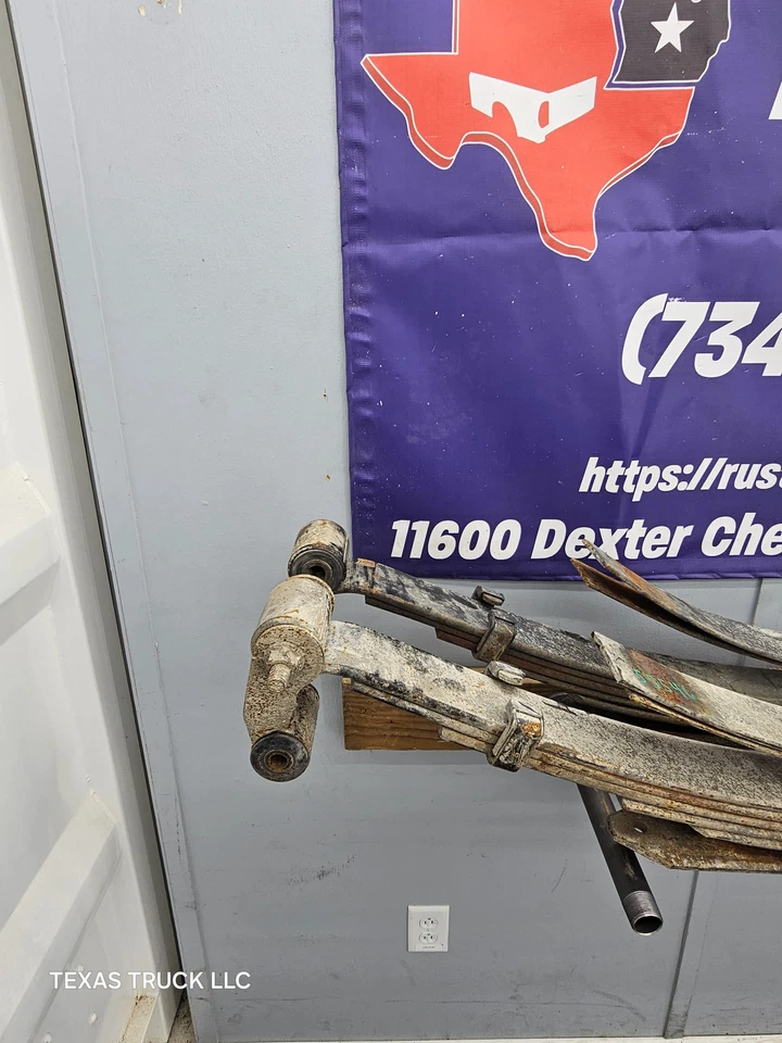 Muelles de hoja traseros Ford F250 F350 Super Duty 2011-2016 con sobrecargas superiores dobles  Foto 2 de 4