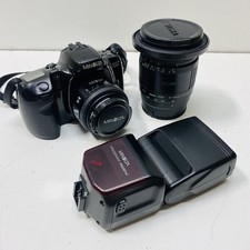 Minolta Maxxum 400si 35mm SLR Camera with 3500xi Flash, 50mm  28-200mm Lens