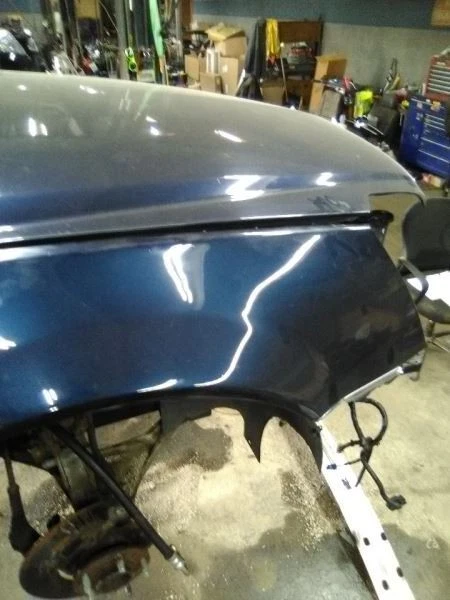 Guardabarros derecho pasajero Cadillac DTS 06-11  Foto 3 de 4