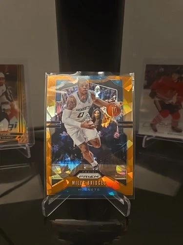 2019-20 Panini Orange Cracked Ice Prizm Miles Bridges #55, Charlotte Hornets