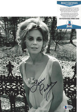 LARA PARKER SIGNED AUTHENTIC DARK SHADOWS ANGELIQUE 8X10 PHOTO BECKETT BAS COA