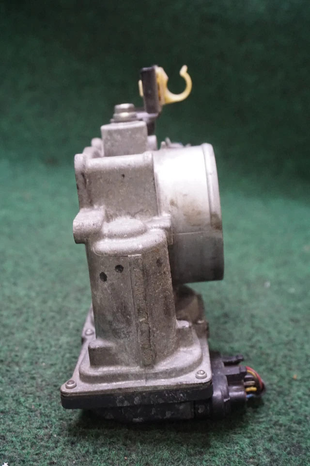 Toyota Venza 2013 2,7 L carrocería del acelerador OEM 220300V010 91.042 millas Foto 4 de 4