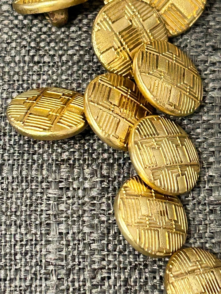 Lanvin Waterbury gold metal logo pattern blazer replacement button set 12 - Image 2 of 3