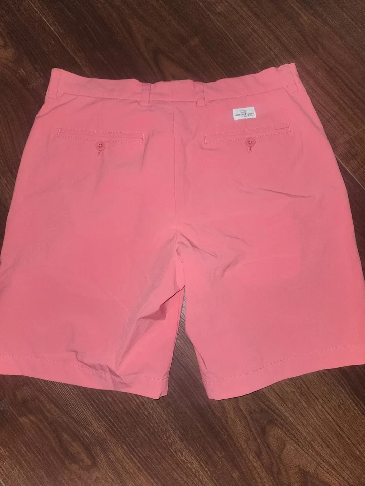 Pantalones Cortos Vineyard Vines Para Hombre 32 Rosa Golf OTG Rendimiento Informal Algodón Nylon Foto 3 de 4