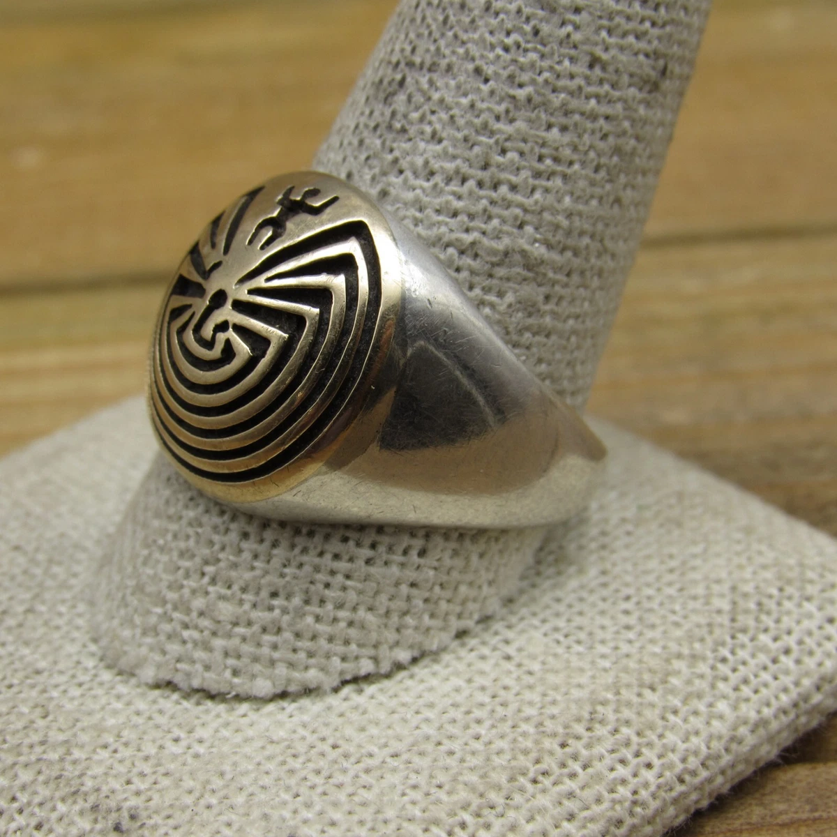 Man in the maze best sale ring