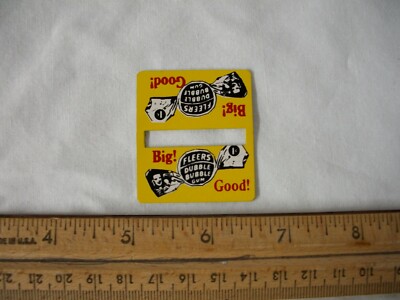 Lionel 156 256 356 Metal Sign for Fences Fleers Bubble Gum ~ Yellow Red ~ EX