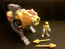 imaginext power rangers yellow ranger and sabertooth zord