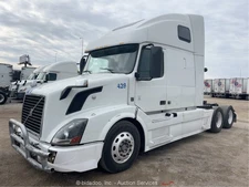 2012 Volvo VNL T/A High Roof Sleeper Semi Truck Tractor D13 Diesel A/R bidadoo