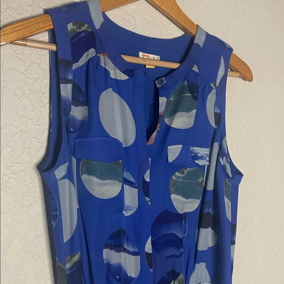 Vestido de seda Anthropologie Leifsdottir círculo horizonte azul mini corbata envolvente con botones Foto 2 de 4