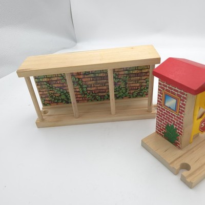 Wooden Railway Station Platform Shelter Signal House Lot Thomas BRIO Compatible