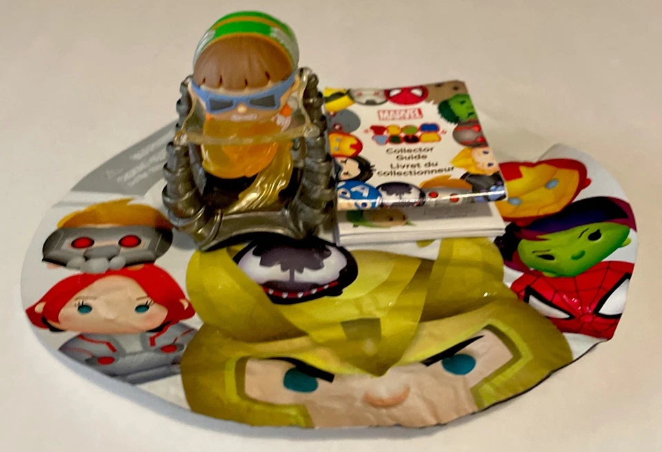 Figura Marvel Tsum Tsum DOC OCTOPUS MEDIUM con soporte y bolsa con guía Disney Jakks Foto 2 de 4