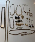 Vintage Collection Lot Of 21 Pieces Costume Jewelry
