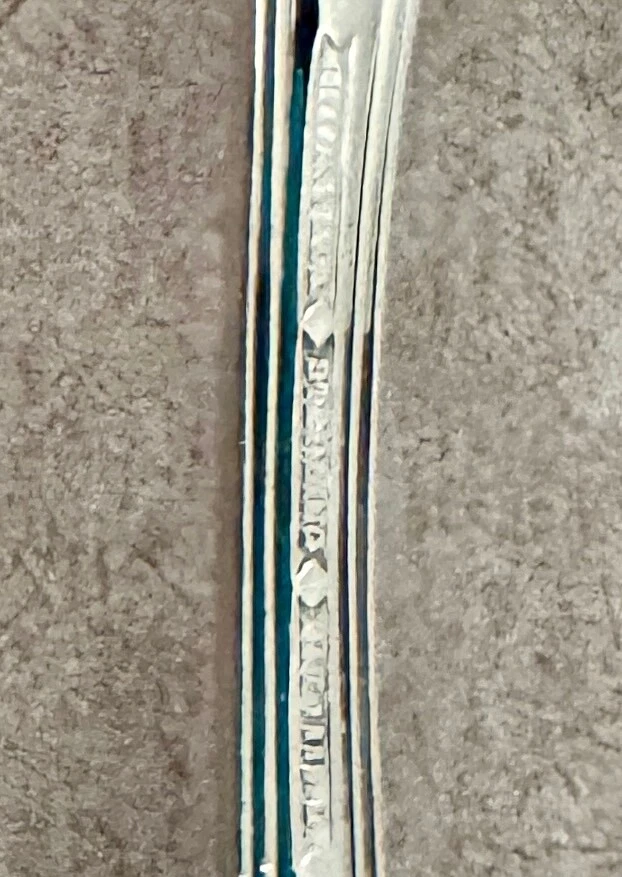 PRIMEROS TIFFANY INGLÉS KING PATRÓN ESTERLINA 7 3/8” CUCHARÓN SALSA C. 1885 Foto 4 de 4