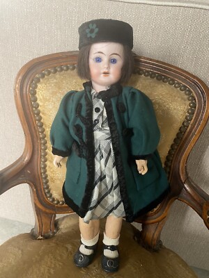 Très Jolie Poupée Ancienne - 1902 - À Collectionner