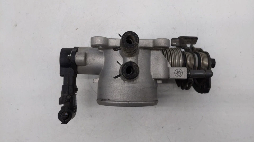 2007-2012 Hyundai Elantra Throttle Body QG2DQ - Image 3 of 4