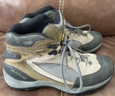VASQUE GORE TEX 7433 VIBRAM GTX Hiking Trail Boots Size US 10.5 EUR 42 UK 8