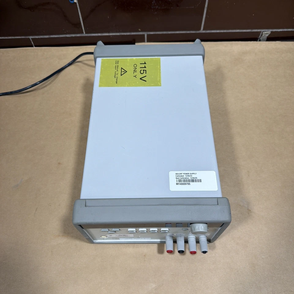 Agilent E3648A Dual Output DC Power Supply 0-8V,5A/0-20V,2.5A *Calibrated* - Image 2 of 4