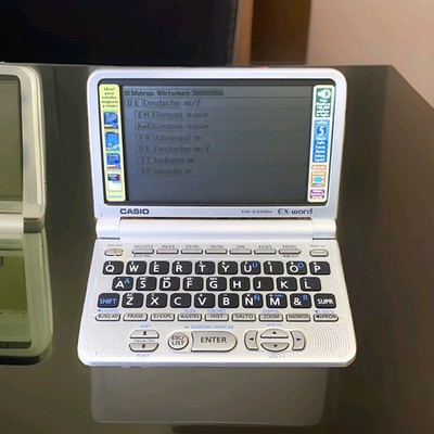 Casio EX-word EW-S3100V Elektronisches Wörterbuch Silber 5 Sprachen