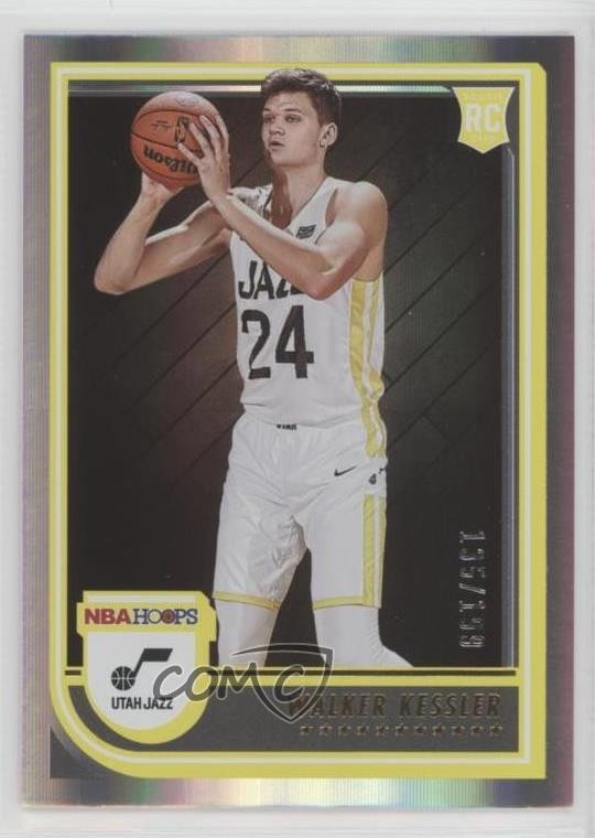 2022 Panini NBA Hoops Rookies Premium Box Set 135/199 Walker Kessler #252 0tc3