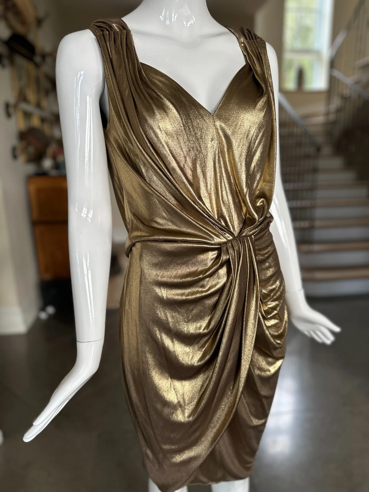 Abito da cocktail Moschino economico e chic metallizzato oro liquido drappeggiato 1991