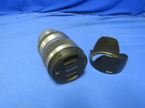 Sony SEL18200 E-Mount 18-200mm (E 18-200mm f/3.5-6.3) Lens w/hood - Afbeelding 1 van 10