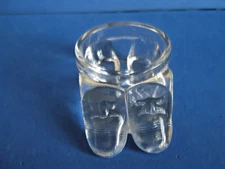 PILGRIM STYLE SLIPPER CLEAR GLASS OPEN SALT CELLAR w/SINGLE RECEPTACLE, c1900