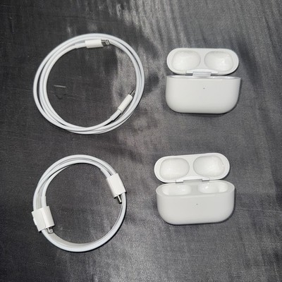 Apple AirPods Pro 2nd Generation with MagSafe Wireless Charging Case - White