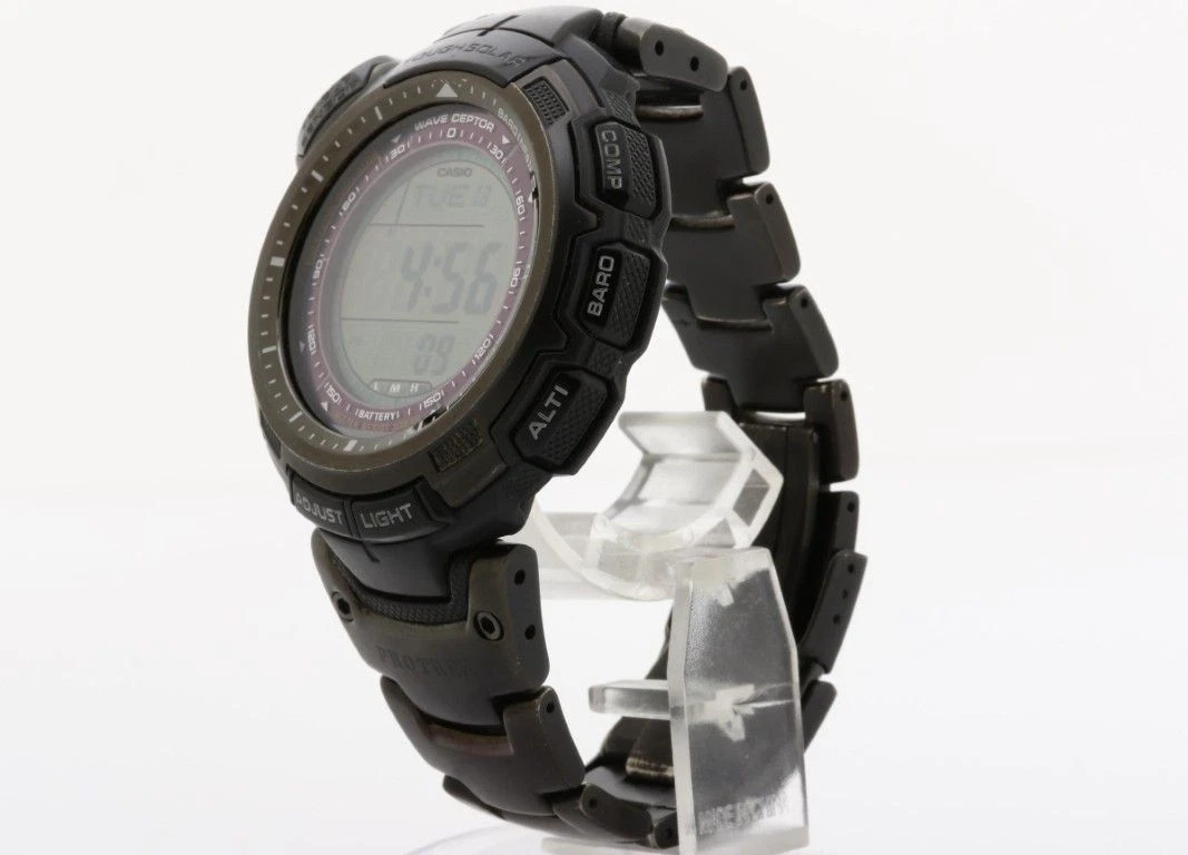Reloj digital Casio PRO TREK PRW-1300YTJ-1JF negro titanio radio solar