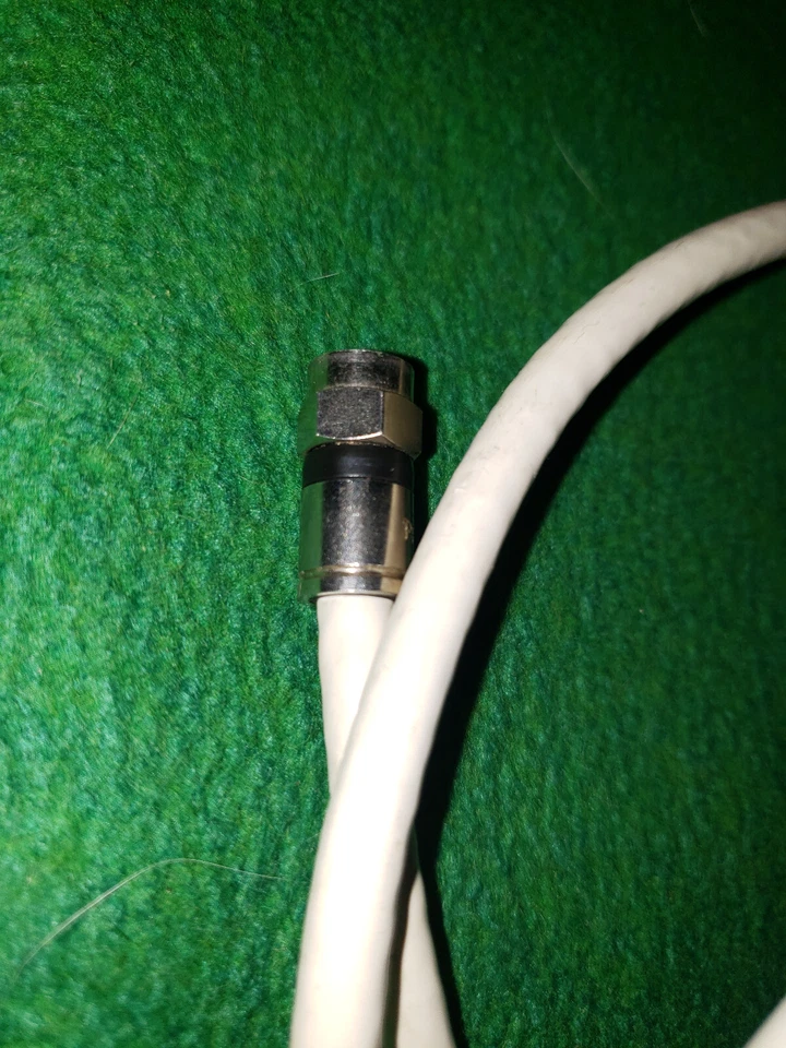 30 ft Seis CONJUNTOS cables KX39L201 9900963 F677TSUV cm ETL EE. UU. o CATV 18 AWG SERIE 6 Foto 2 de 4