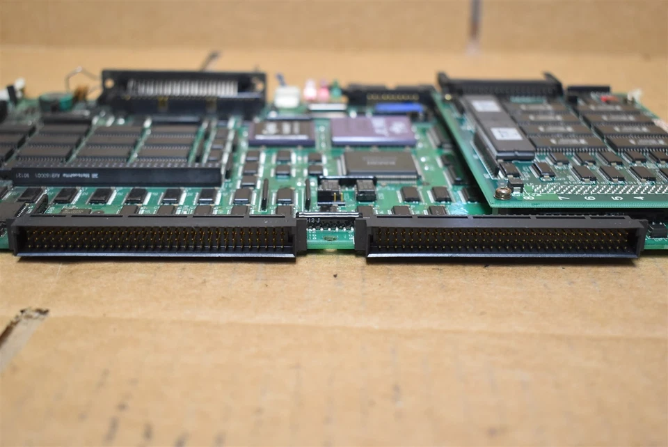 Nachi PC Control Board Cat. No. UM870D with Daughter Board UM871A - Image 4 of 4