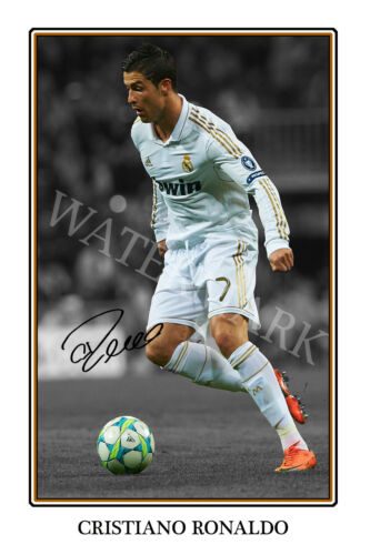 Cristiano Ronaldo signed 12x18 inch photograph poster - Real Madrid CF - Picture 1 of 4