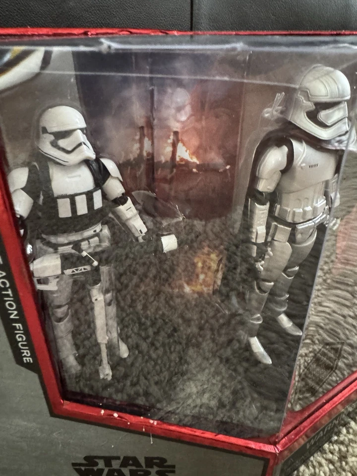 Disney Store Star Wars Elite Series Deluxe Set de Regalo Die Cast Paquete de 5 Totalmente Nuevo Foto 3 de 4