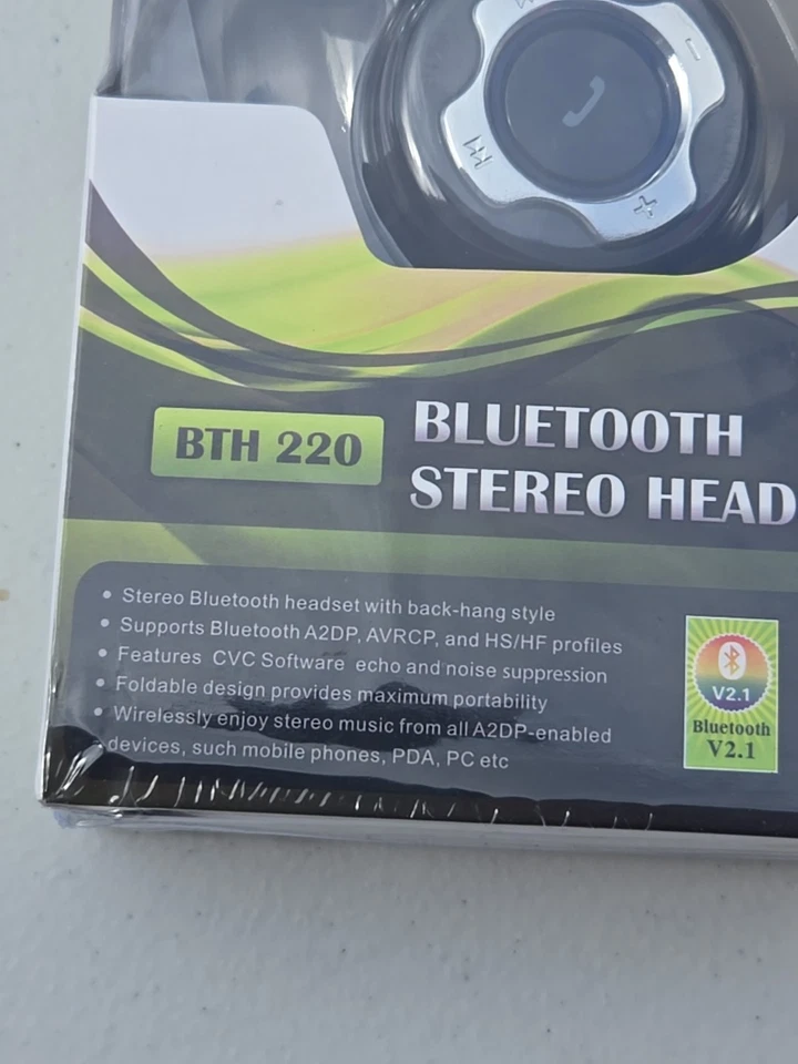 Auriculares estéreo Kinivo BTH220 Bluetooth - Soporta transmisión inalámbrica de música NUEVO Foto 2 de 4