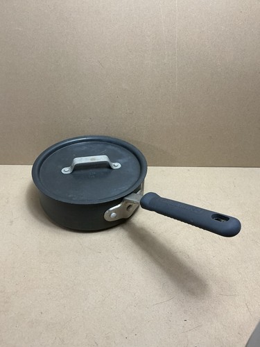 Calphalon Commercial Anodized Aluminum 2 1/2 qt Pot 8782 1/2 Pan W/Lid ...
