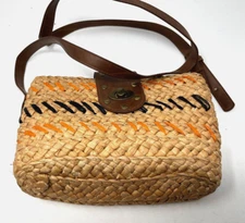 EUC Sun N' Sand Polystraw Crossbody Handbag Brown Multicolor Accents