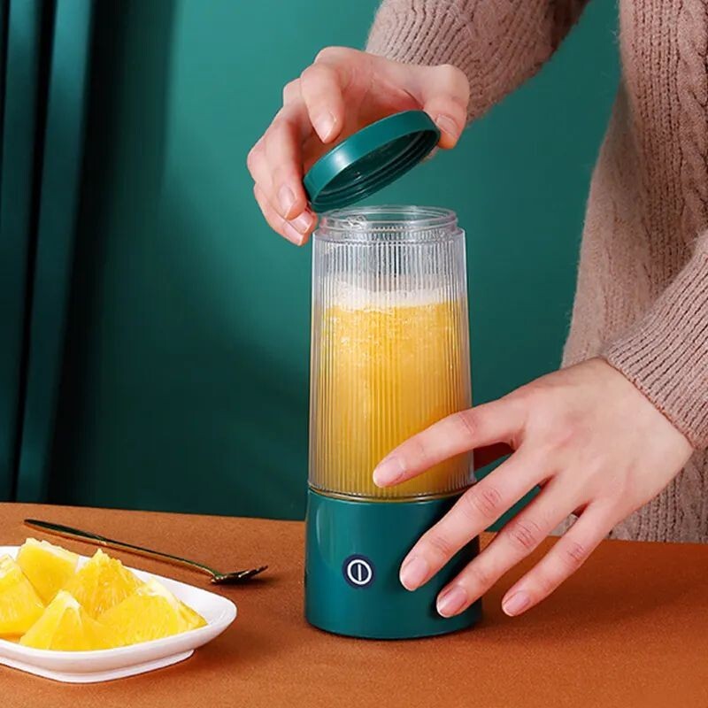 Rechargeable PORTABLE USB ELECTRIC FRUIT JUICER SMOOTHIE BLENDER TRAVEL
