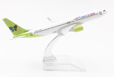 JINAIR B737-800 1:100 モデルプレーン 16cm JIN Air BOEING 737-800 Passenger Airplane Diecast Aircraft
