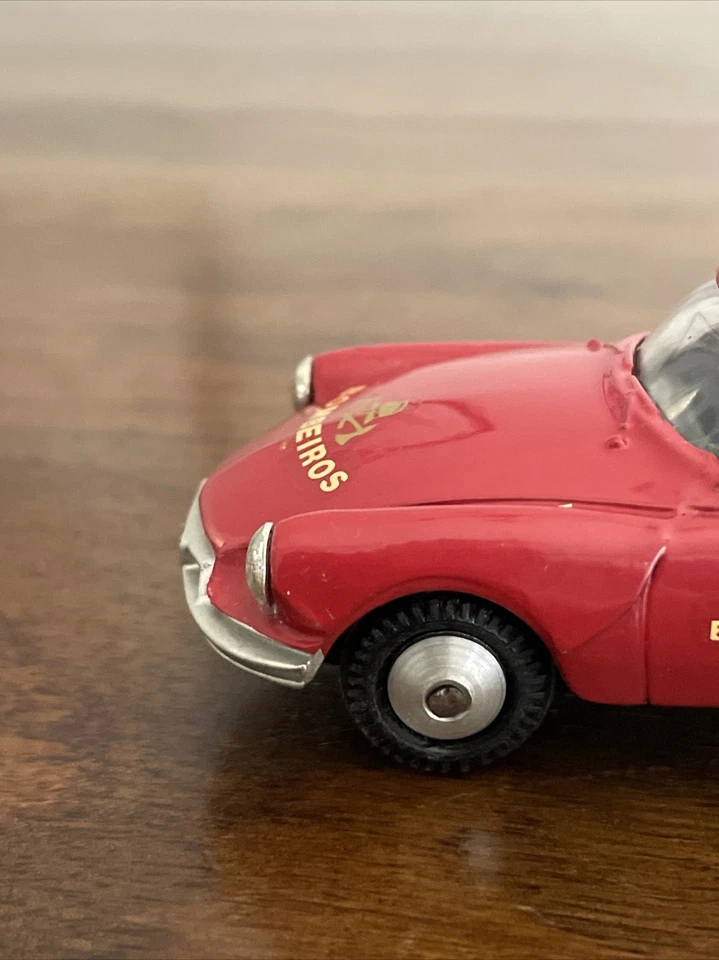 RARE Vintage Metosul CITROEN DS 19 FIRE POLICE TOY CAR Portugal - Image 3 of 4