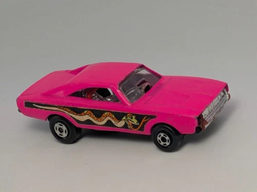 Vintage 1971 Lesney Matchbox No 70 Pink Dodge Charger Dragster Black Base Snake