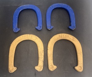 Lot De 4 Fers à Cheval Vintage – American Professional – Fabriqué Aux États-Unis (St Pierre Worshester, MA)