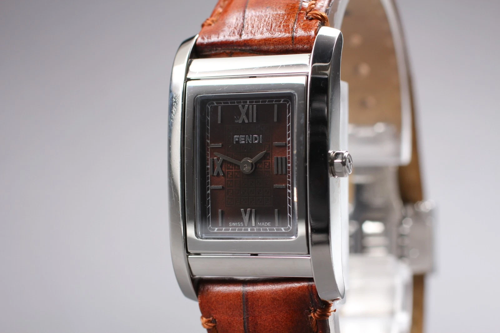 Orologio da donna quasi come nuovo vintage FENDI 7600L marrone argento quadrato serbatoio quarzo GIAPPONE